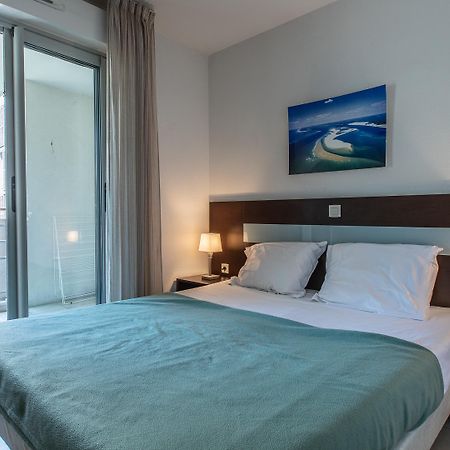 Vacanceole - Residence Le Crystal Cagnes-sur-Mer Ngoại thất bức ảnh