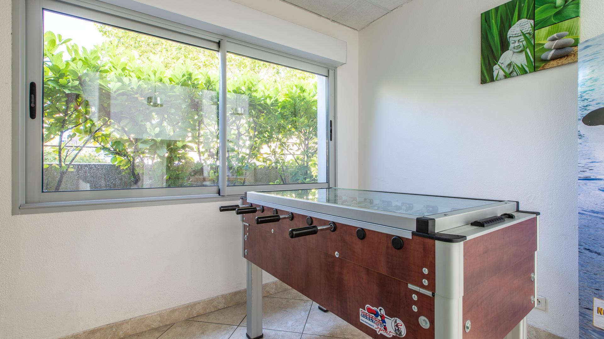 Vacanceole - Residence Le Crystal Cagnes-sur-Mer Ngoại thất bức ảnh