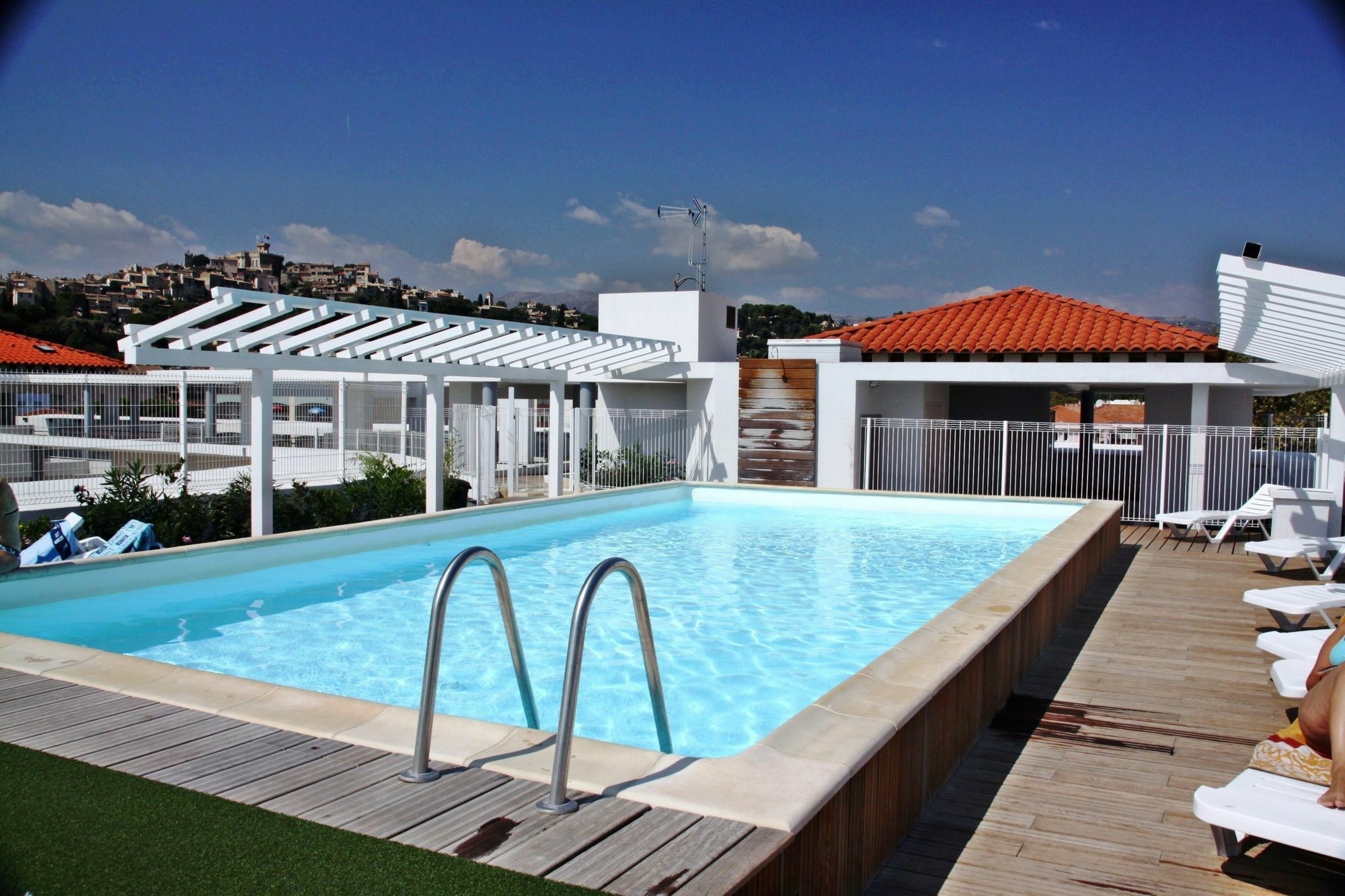Vacanceole - Residence Le Crystal Cagnes-sur-Mer Ngoại thất bức ảnh